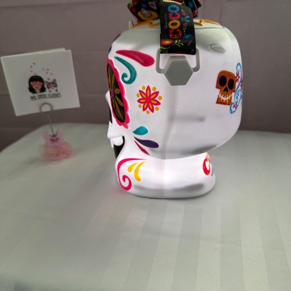 💀 Disney•Pixar Coco Skull Light-Up Sipper 🌼✨ - Picture 4 of 7